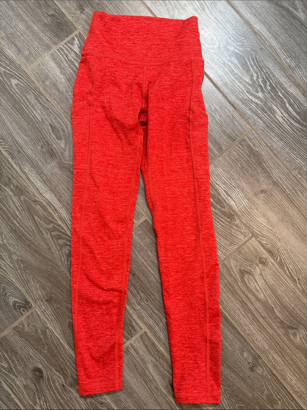Aerie Offline High-Rise heathered Red cropped Performance Leggings XS cropped
